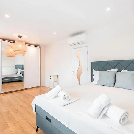 Belcanto 2 Bedroom Near The Opera House *